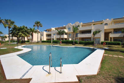 Penthouse for sale in Cerros Del Lago, Marbella, Málaga. 