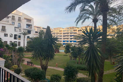 酒店公寓 出售 进入 Puerto Banús, Málaga. 