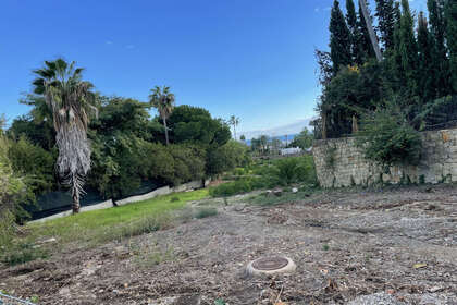 Grundstück/Finca zu verkaufen in El Paraiso, Estepona, Málaga. 