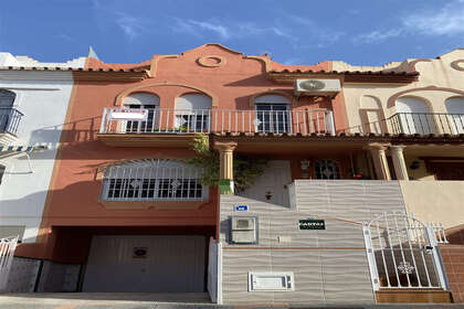 Huse til salg i Las Lagunas, Fuengirola, Málaga. 