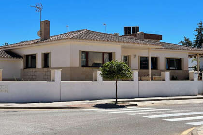  for sale in Cala Del Moral, La, Málaga. 