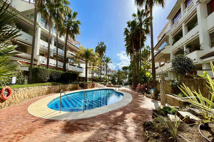 Apartamento venta en Puerto Banús, Marbella, Málaga. 